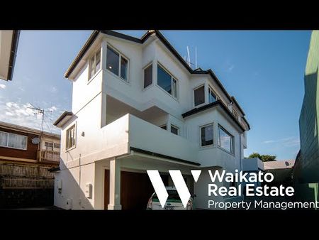 Four Bedroom Home in Desirable Area - Photo 5