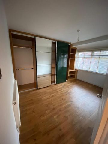 3 bedroom semi-detached house to rent - Photo 3