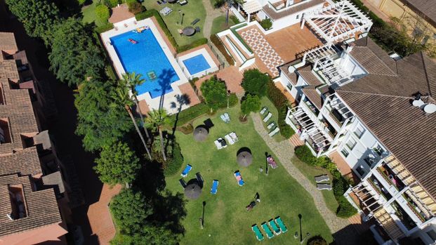 Planta baja de alquiler en Ana de Austria-pepina Nor, 1, Puerto Banús - Photo 1