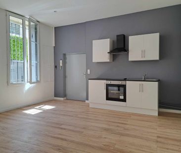 Location Appartement 2 pièces 40m² NIMES 30000 - Photo 3