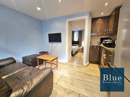 Studio to rent - Photo 5