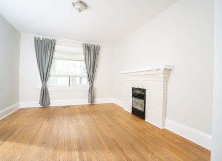 For Lease - 393 Milverton Boulevard Unit# Upper, Toronto, Ontario - Photo 3