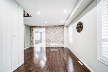 For Lease - 57 Lampkin Street, Georgina, Ontario - Photo 4