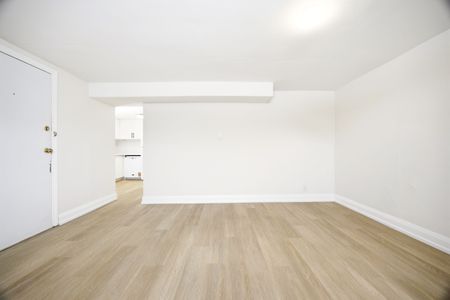 For Lease - 39 Penhurst Avenue Unit# 1, Toronto, Ontario - Photo 2