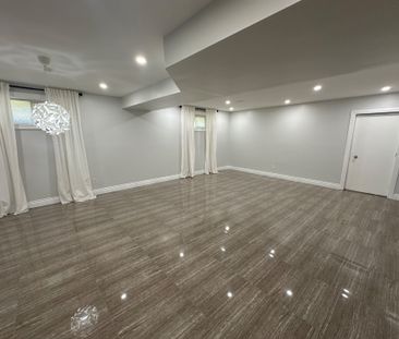 For Lease - 437 Woodbridge Avenue Unit# Rear, Vaughan, Ontario - Photo 4