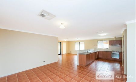 19 Amadeus Crescent - Photo 4