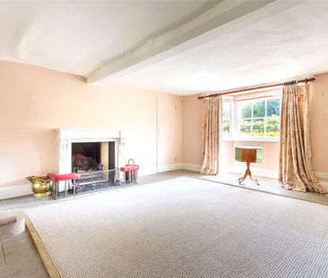 An impressive and well presented family house situated in a popular... - Photo 5