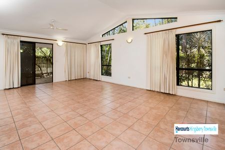 4 Yale Close, Douglas QLD 4354 - House For Rent | Domain - Photo 2