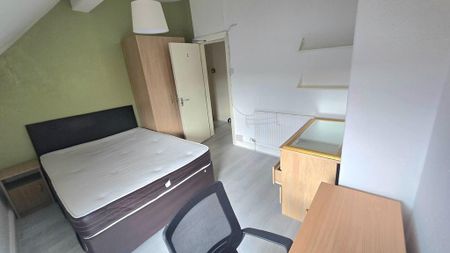 5 bedroom terraced house to rent - Photo 4