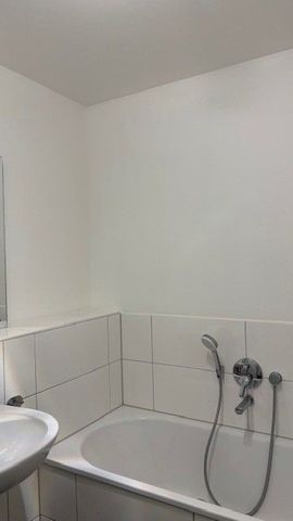 Zentrale 2-Zimmer-Wohnung mit Balkon in Frankfurt am Main - Foto 4