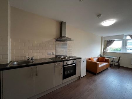 2 bedroom apartment to rent - Photo 2