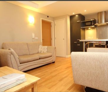 1 Bed Flat, Gilbert Scott Building, SW15 - Photo 3