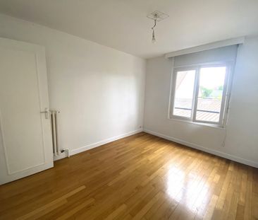 Location Appartement 3 pièces 80m² - Photo 3