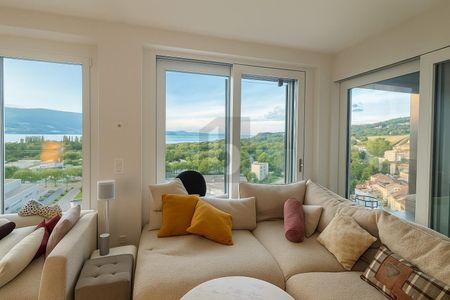 VUE IMPRENABLE SUR LE LAC ET LA VILLE - Foto 4