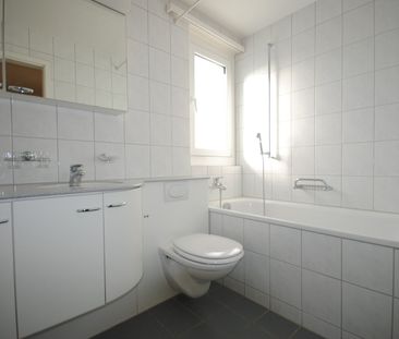 "Near city center and directly at the train station!" - Foto 3