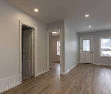 For Lease - 554 Mary Street Unit# Main, Hamilton, Ontario - Photo 4