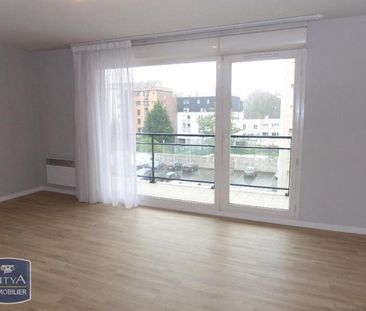 Location Appartement 2 pièces 47m² LILLE 59000 - Photo 2