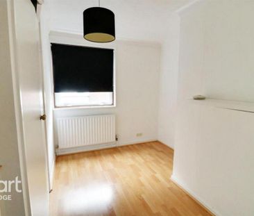 4 bedroom semi-detached house to rent - Photo 4