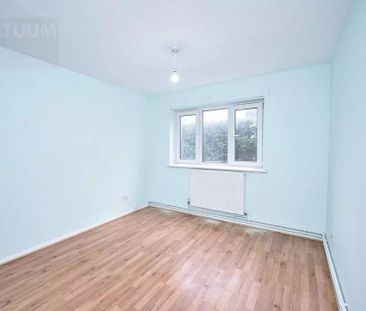 2 Bed Flat, Thorne Close, E16 - Photo 2