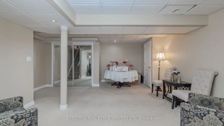 Detached Home For Lease | W9253315 - Photo 5