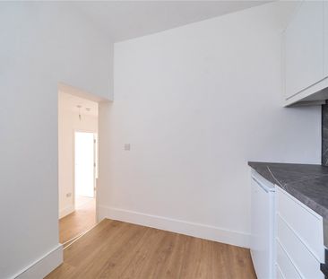St. Albans Crescent, N22, London - Photo 5
