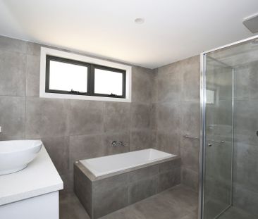 2/111 Willow Bend, Bulleen - Photo 3