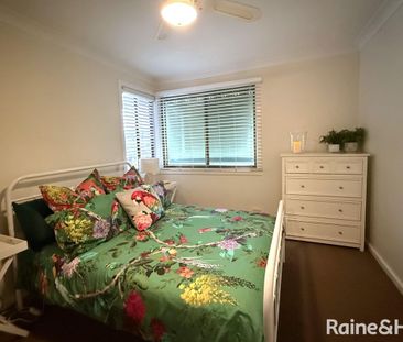 Modern Family Living - Photo 3