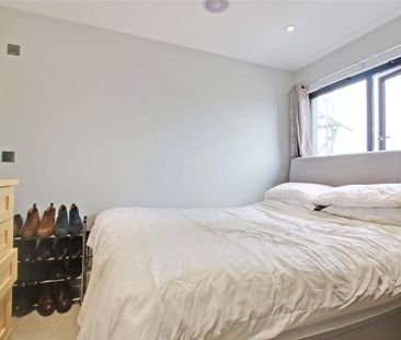 Lavender Park Road, West Byfleet - 1 bedroomProperty for lettings -... - Photo 4