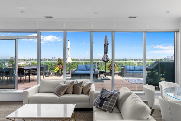 For Lease - 6 Parkwood Avenue Unit# 901, Toronto, Ontario - Photo 1