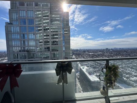 For Lease - 2221 Yonge Street Unit# 4206, Toronto, Ontario - Photo 4