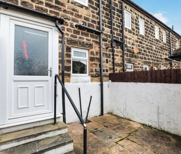 2 bedroom House To Let - Photo 3