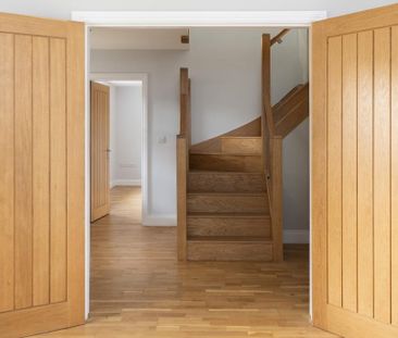 5 bedroom detached house to rent - Photo 4