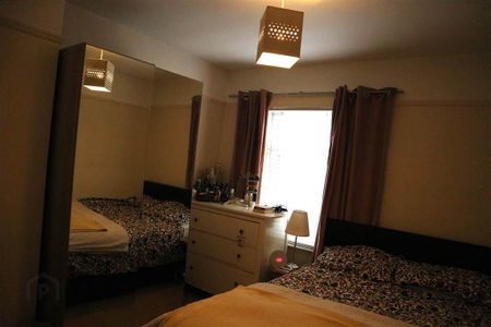 32 Aigburth Park, Belfast, BT4 1PQ - Photo 4