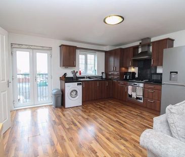2 bedroom flat to rent - Photo 4