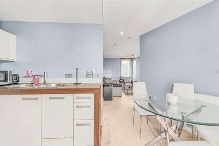 Salamanca Place, Vauxhall, London, SE1 - Photo 2