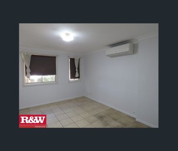 Handy Location!! (AVAILABLE: 02/02/2026 - Photo 5