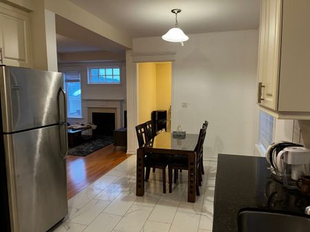 For Lease - 11 Calamint Lane, Richmond Hill, Ontario - Photo 3