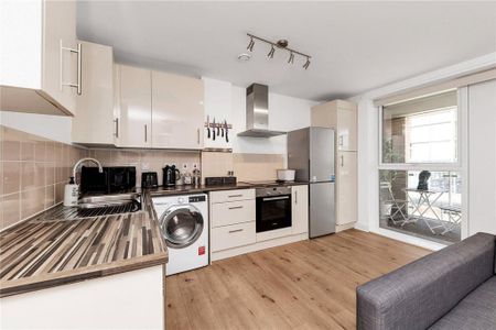 2 bedroom apartment to rent - Photo 5