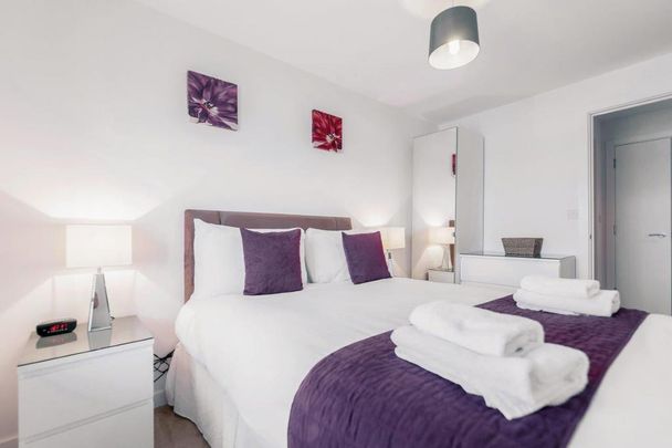 2 bedroom flat to rent - Photo 1