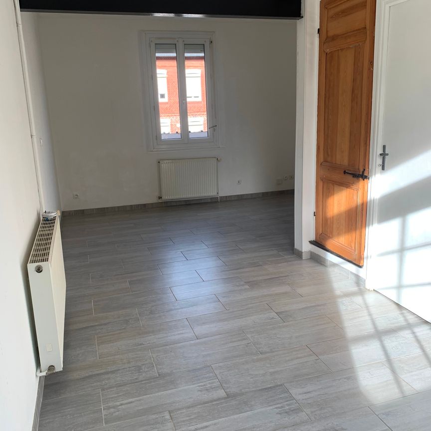 Maison de ville jumelée des 2 côtés avec jardin - Photo 1