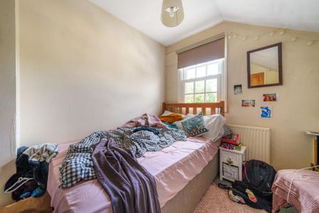 4 bedroom terraced house to rent - Photo 2