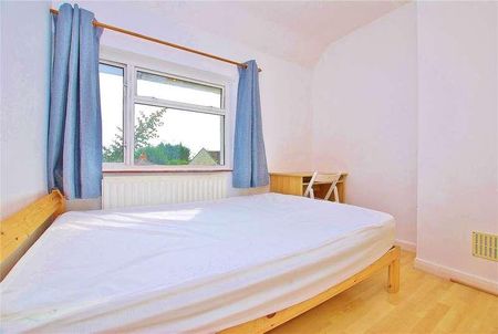 The Oval, Guildford, Surrey, GU2 - Photo 3