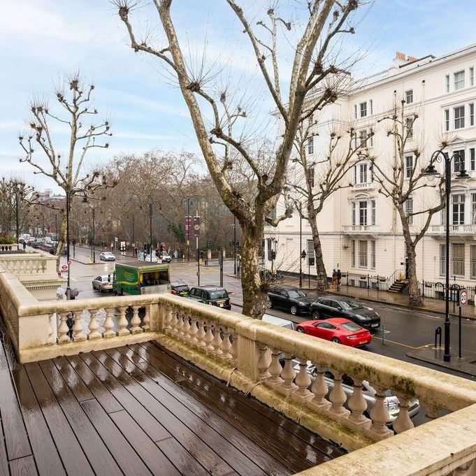 4 bedroom flat to rent - Photo 1