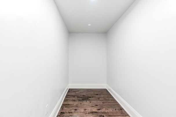 For Lease - 756 Dundas Street Unit# Main, Toronto, Ontario - Photo 1