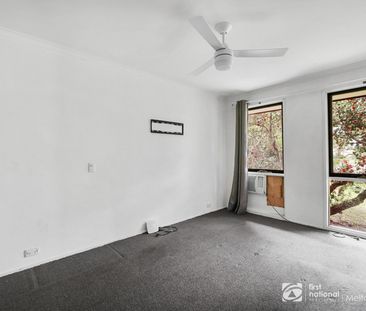 Neat & Tidy Three-Bedroom Home - Photo 5