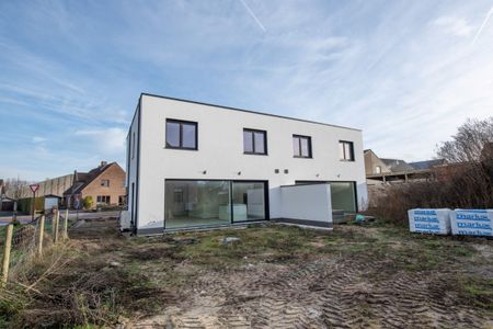 Moderne HOB nieuwbouwwoning met 3 slaapkamers te huur - Photo 2