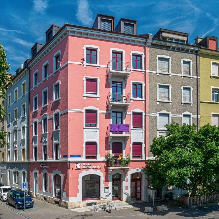 Grosszügige 2-Zimmer Dachwohnung - Photo 1