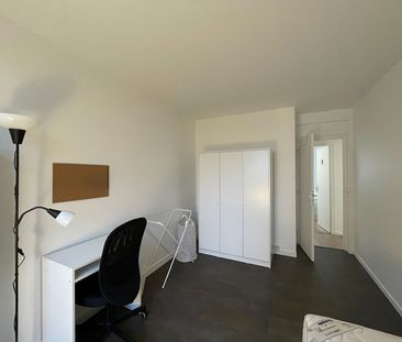 Location Appartement 5 pièces 66m² - Photo 2