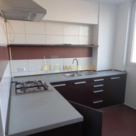 Garsoniera de inchiriat | P-ta Unirii | Metrou | Centrala proprie - Photo 1