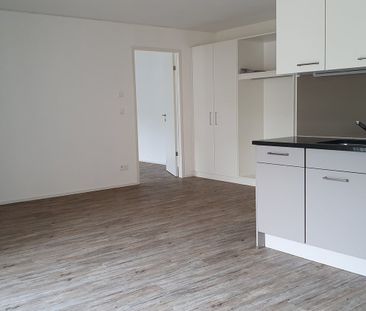 Appartement adapté dans résidence pour personnes âgées. - Photo 2